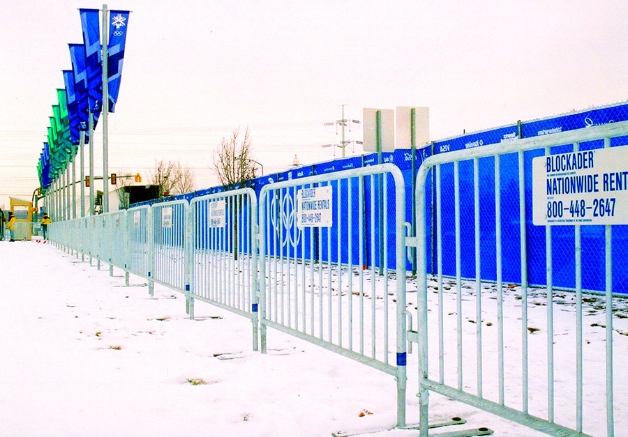 Blockader Steel Barriers with Flat Feet for Outdoor Crowd Control